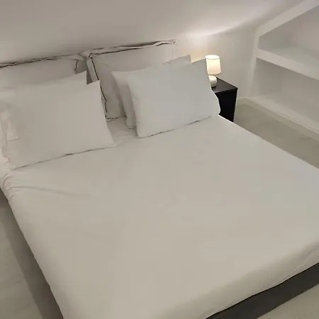 Dotejo Casa בית הארחה 3*