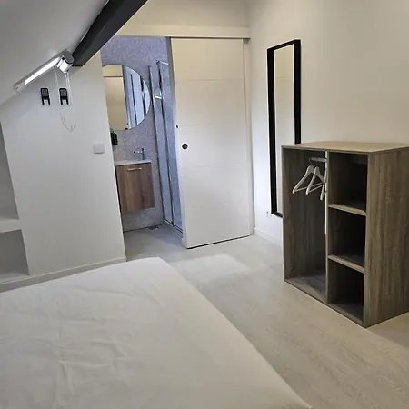 Dotejo Casa בית הארחה 3*
