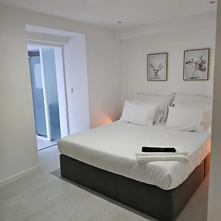Dotejo Casa 3* אלמאדה