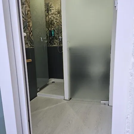 Dotejo Casa בית הארחה 3*