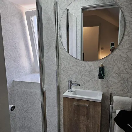 Dotejo Casa בית הארחה 3*